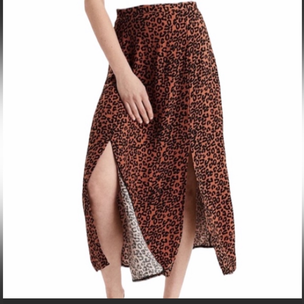 American eagle leopard skirt